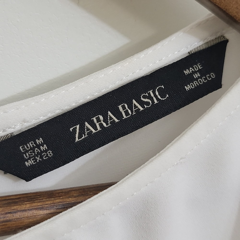 Zara Basic Blouse Tops - Picture 5 of 13